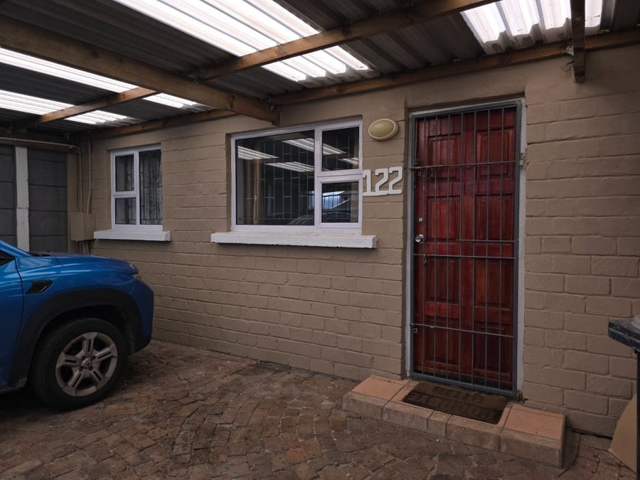 3 Bedroom Property for Sale in Steenberg Western Cape